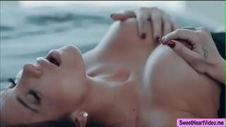 Jaclyn Taylor didnt tikisi turėti lytinių santykių su Liv Laukinių ir orgazmas