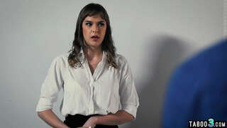 Həyat yoldaşı куажа əmr öz əməkdaşına Авангарду трахнуть onun муженька