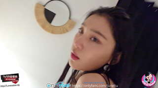 June Liu / SpicyGum-Çinli bir Öğrenci ile ev yapımı Seks