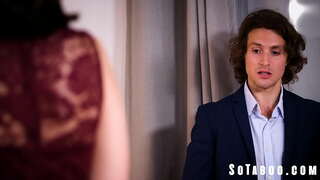 Выпускной ӝытэз, агай-вынъёс, сузэр-апайёслэн кадь кусыпъёссы дартэн пуромытэм