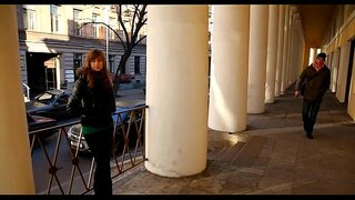 Ka whakaturia ure mo te paru wench