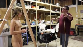 Christy Patinka Nuogas Atramos Užpakalyje Surišti Rankas Krūties